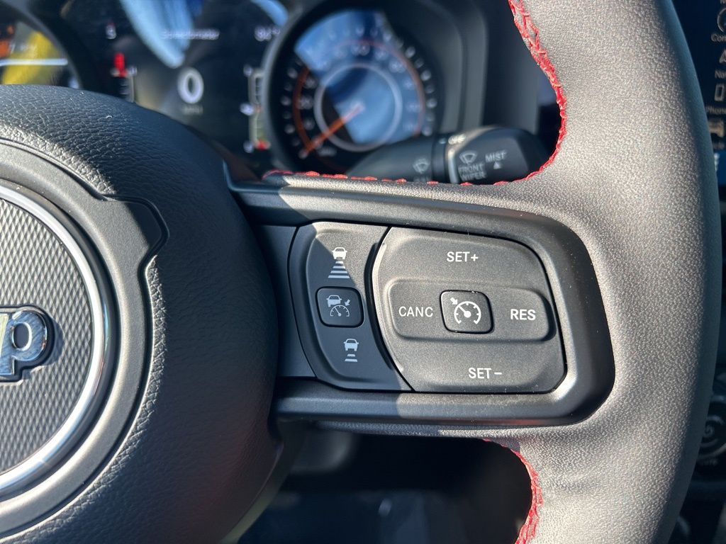 2024 Jeep Wrangler Rubicon photo 37