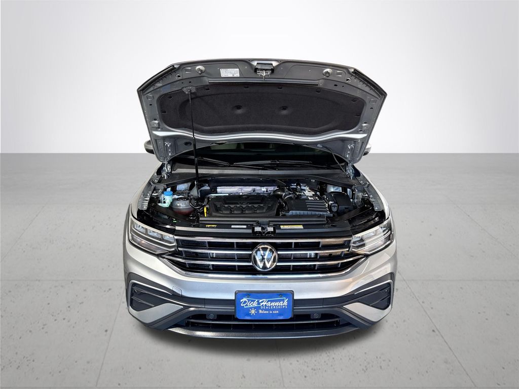 2024 Volkswagen Tiguan SE Wolfsburg Edition photo 21