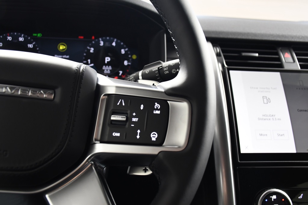 2025 Land Rover Discovery SE photo 27