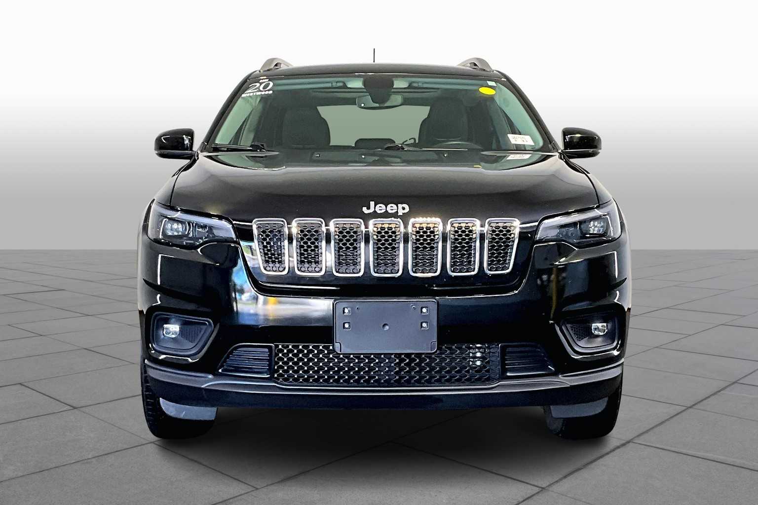 2020 Jeep Cherokee Latitude photo 3