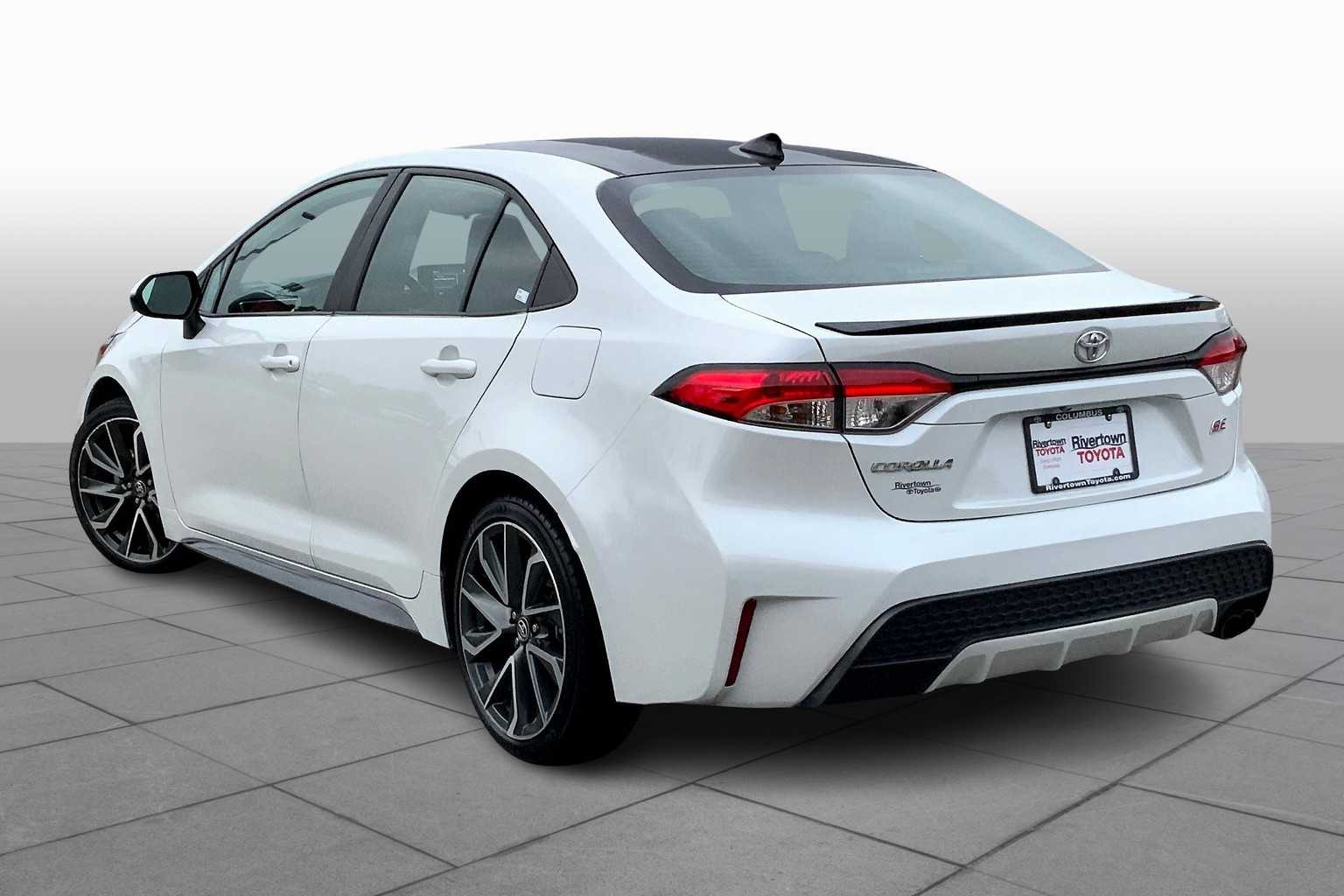 2022 Toyota Corolla SE photo 11