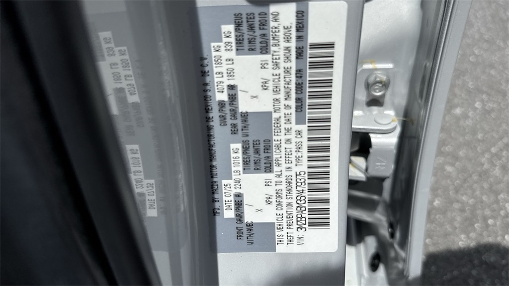 2025 Mazda Mazda3 2.5 Select Sport photo 56