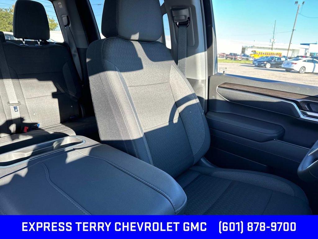 2025 Chevrolet Silverado 1500 RST photo 21