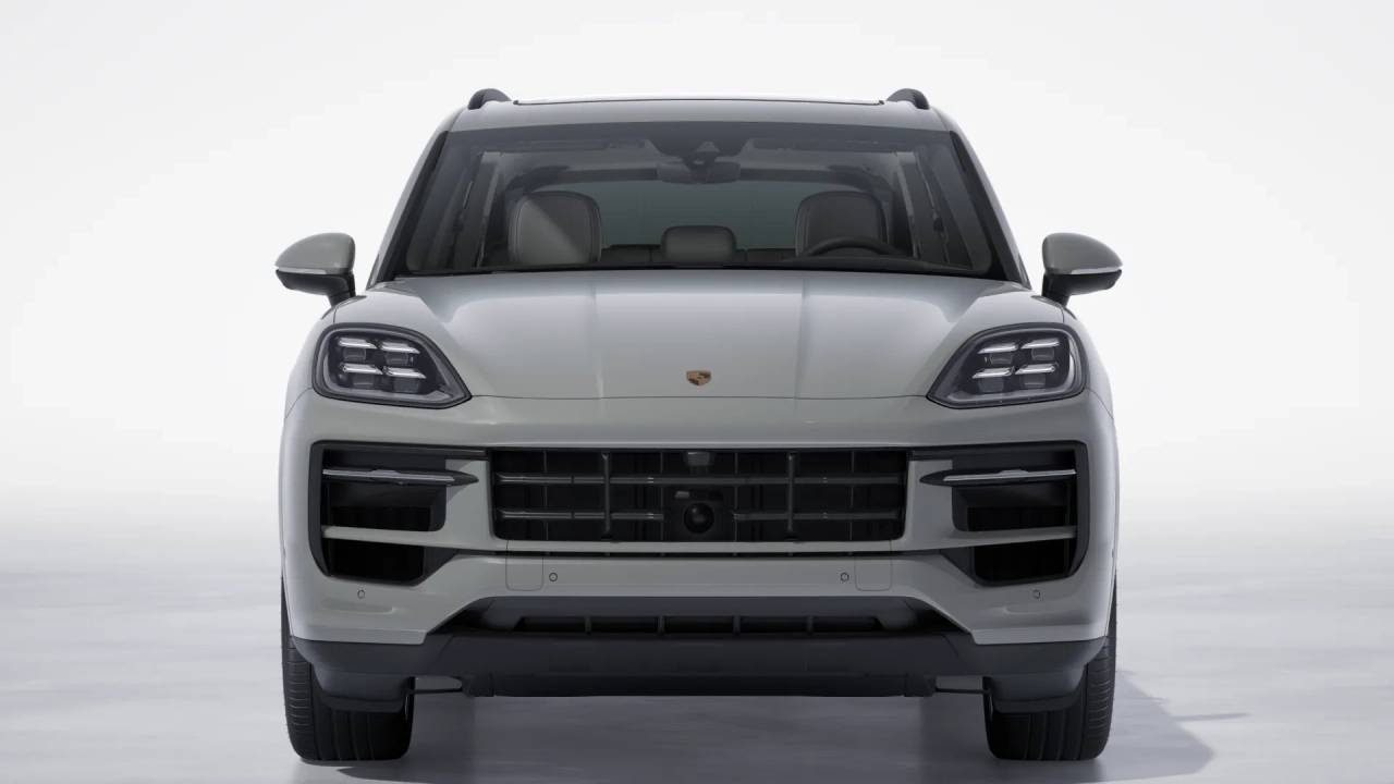 2026 Porsche Cayenne S photo 9