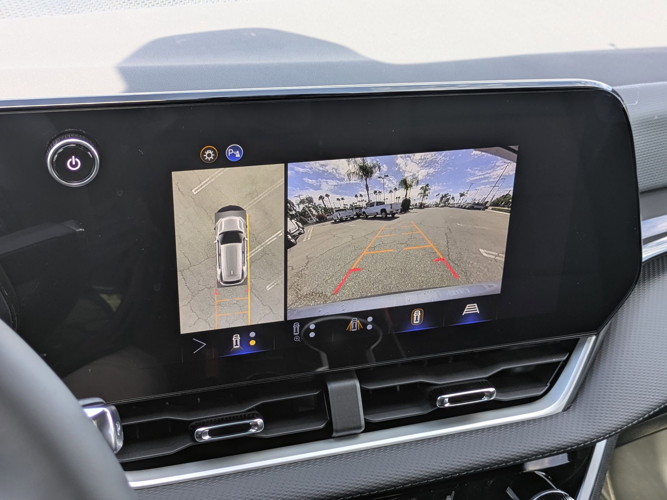 2026 Chevrolet Equinox LT photo 17