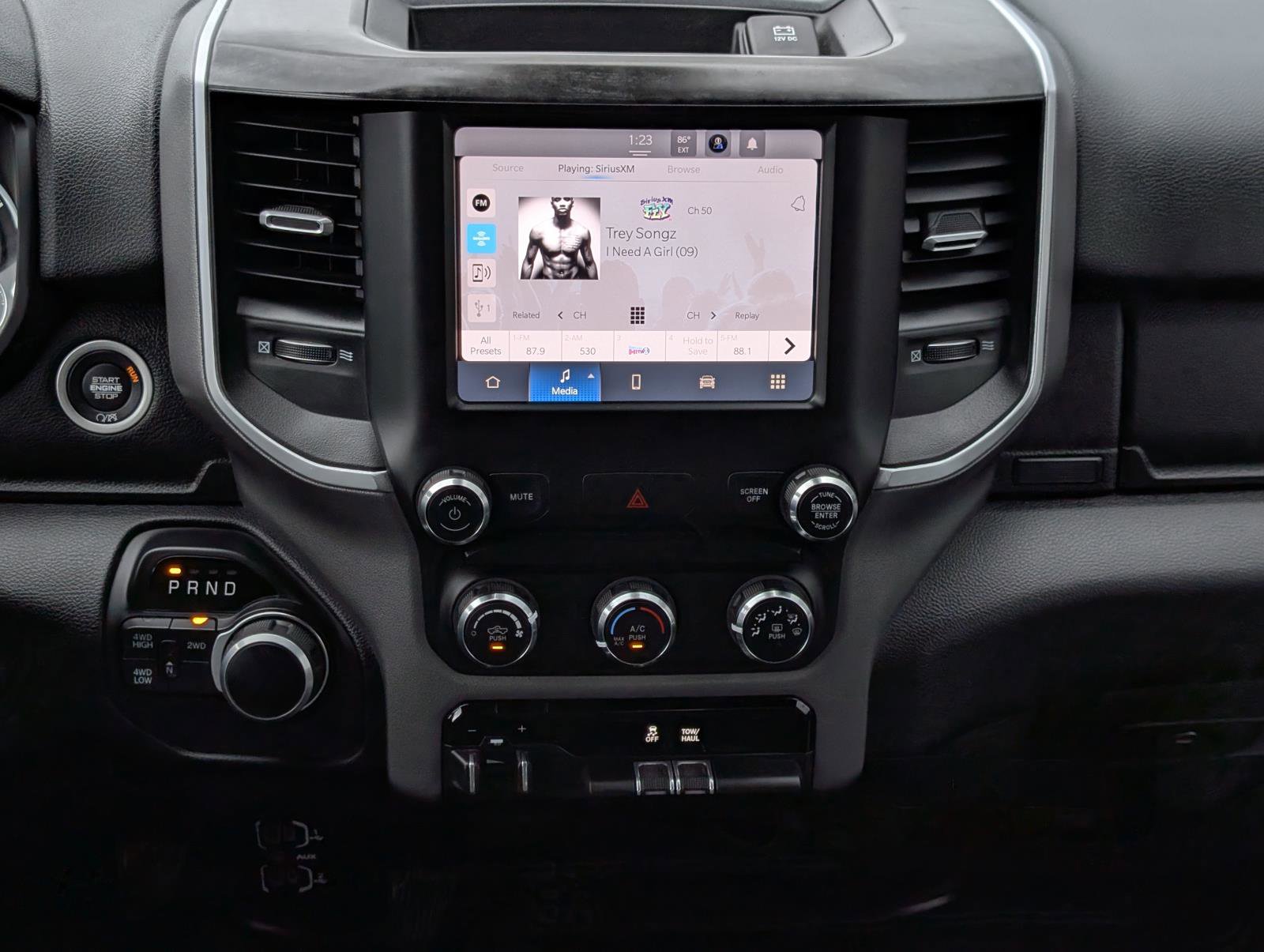 2024 Ram 2500 Big Horn photo 33