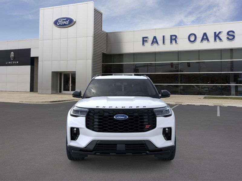 2025 Ford Explorer ST photo 6