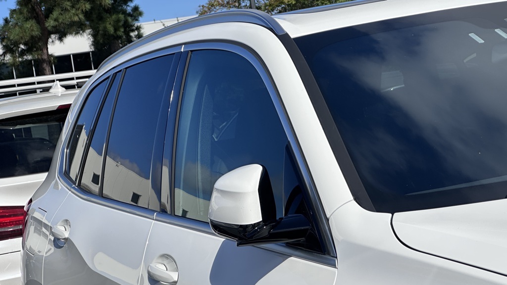 2023 Bmw X5 xDrive45e photo 3