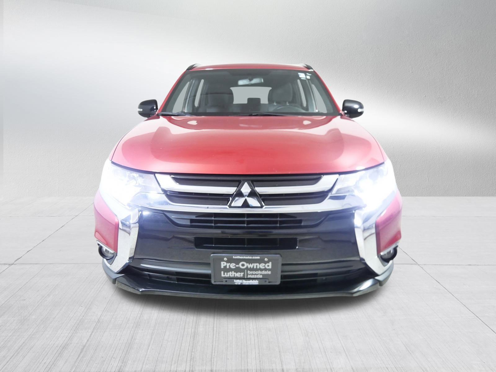 Used 2018 Mitsubishi Outlander LE with VIN JA4AZ3A35JZ029506 for sale in Brooklyn Center, Minnesota