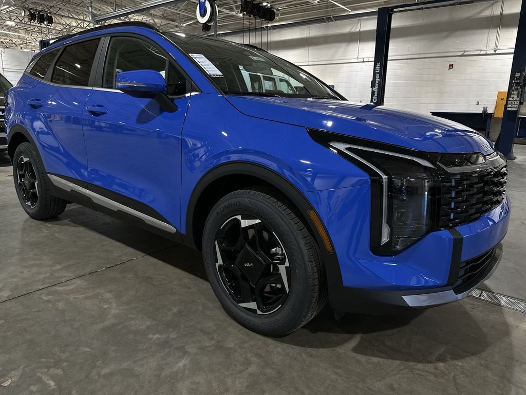 2026 Kia Sportage EX photo 2