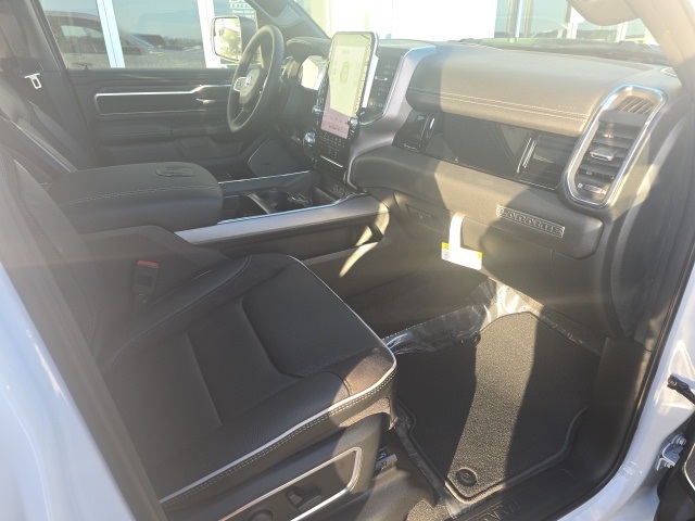 2026 Ram 1500 Laramie photo 3