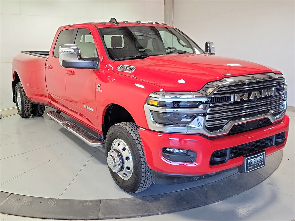 2026 RAM Ram 3500 Pickup Laramie's photo