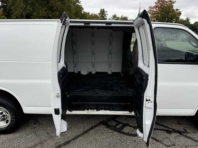 2021 Gmc Savana 2500 Cargo photo 8