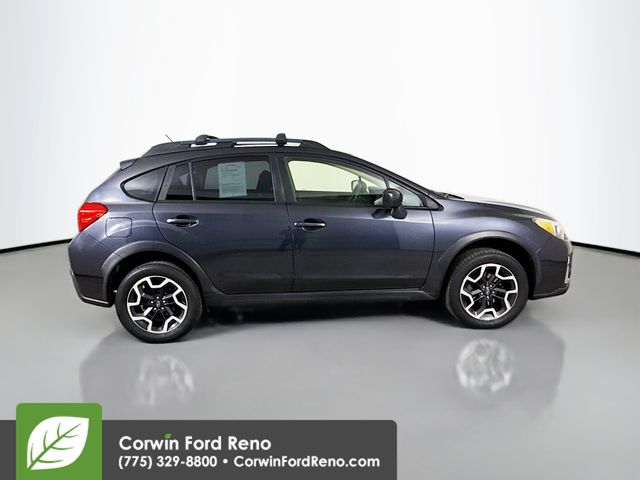 2017 Subaru Crosstrek 2.0i Premium photo 6
