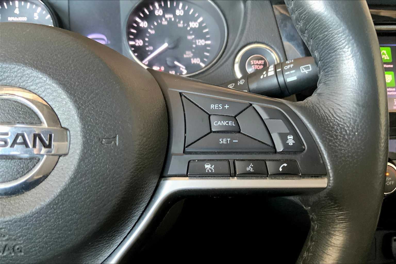 2018 Nissan Rogue SL photo 22