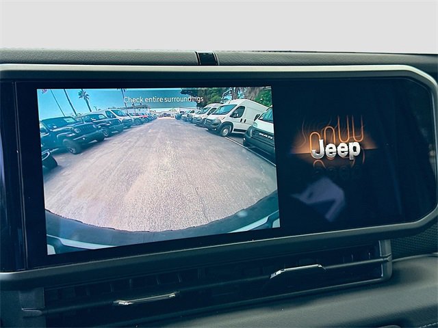 2024 Jeep Wrangler Rubicon photo 13