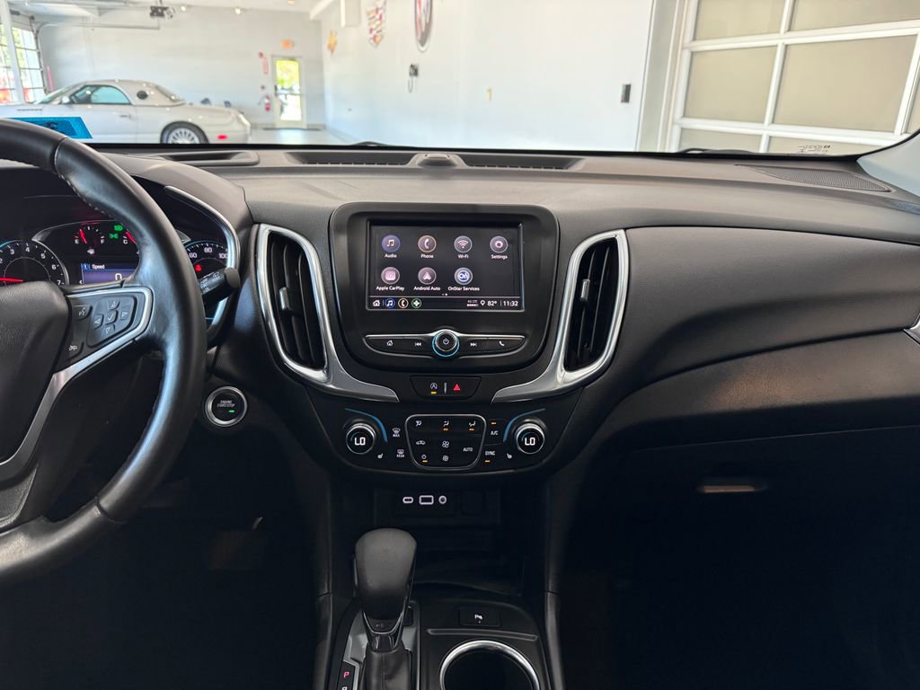 2022 Chevrolet Equinox LT photo 13
