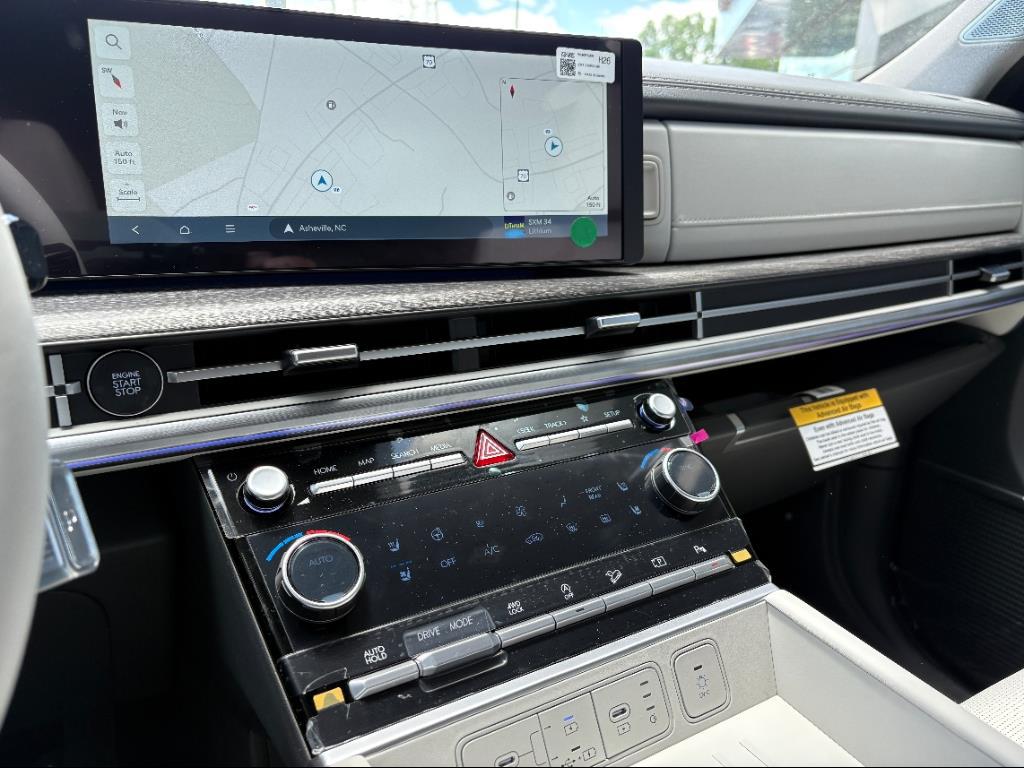 2025 Hyundai Santa Fe Limited photo 4