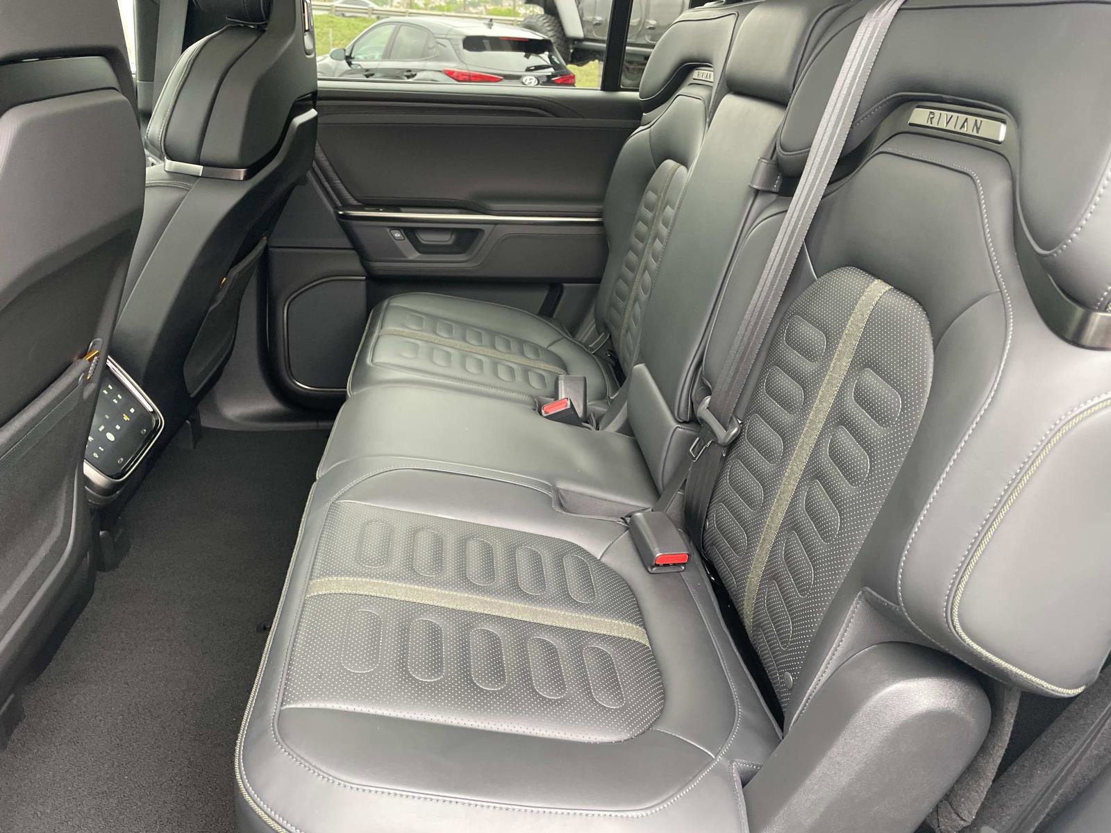 2025 Rivian R1S Adventure photo 20