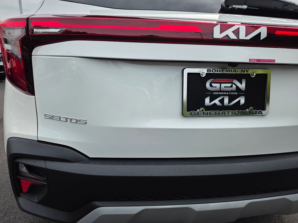 2025 Kia Seltos LX photo 26