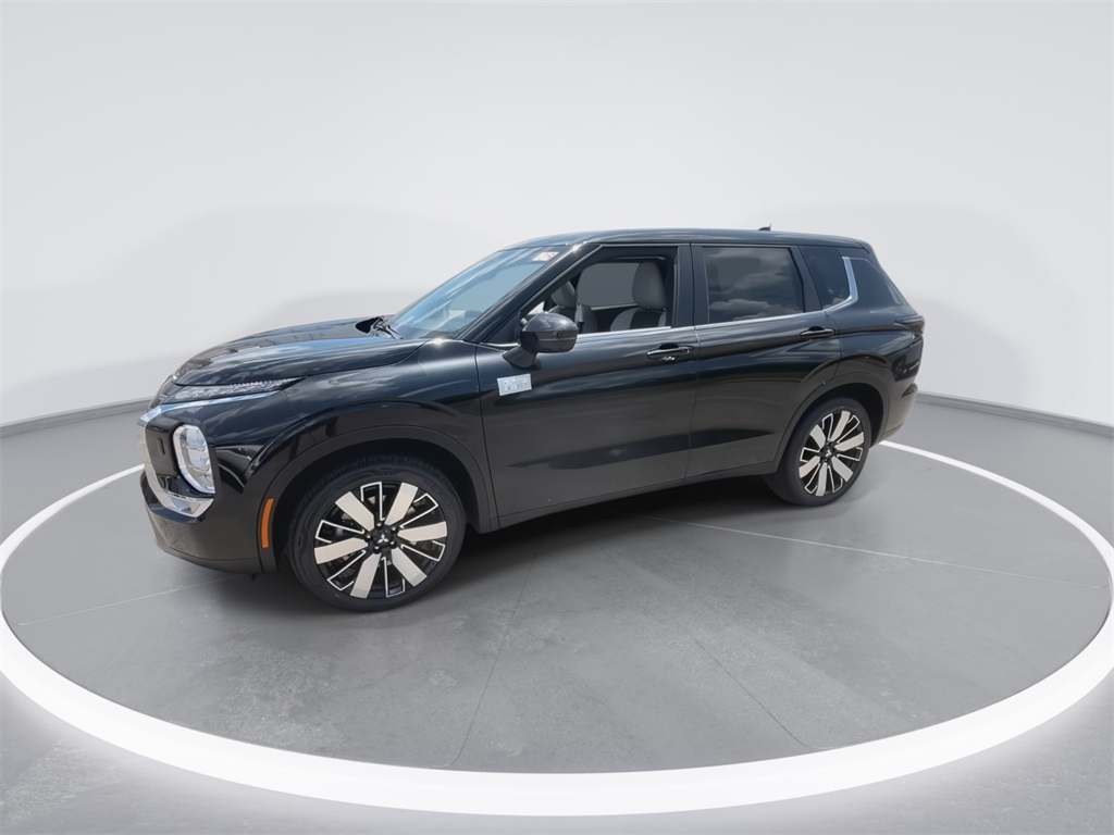 2025 Mitsubishi Outlander SE photo 4