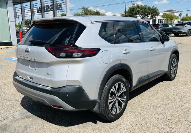 2021 Nissan Rogue SV photo 5