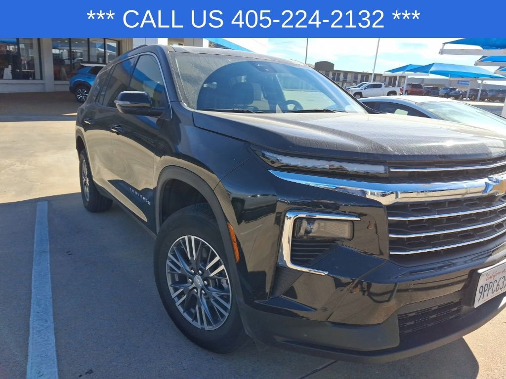 2025 Chevrolet Traverse photo 4