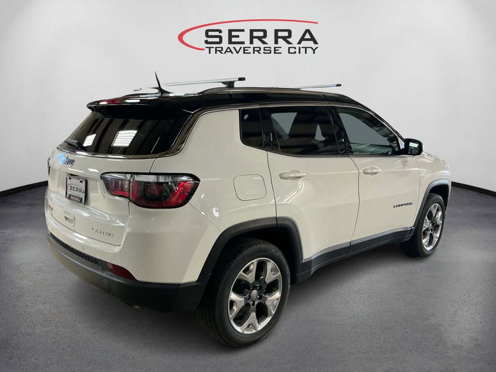 2018 Jeep Compass Limited photo 2