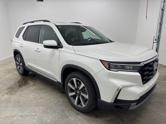2025 Honda Pilot Elite photo 2