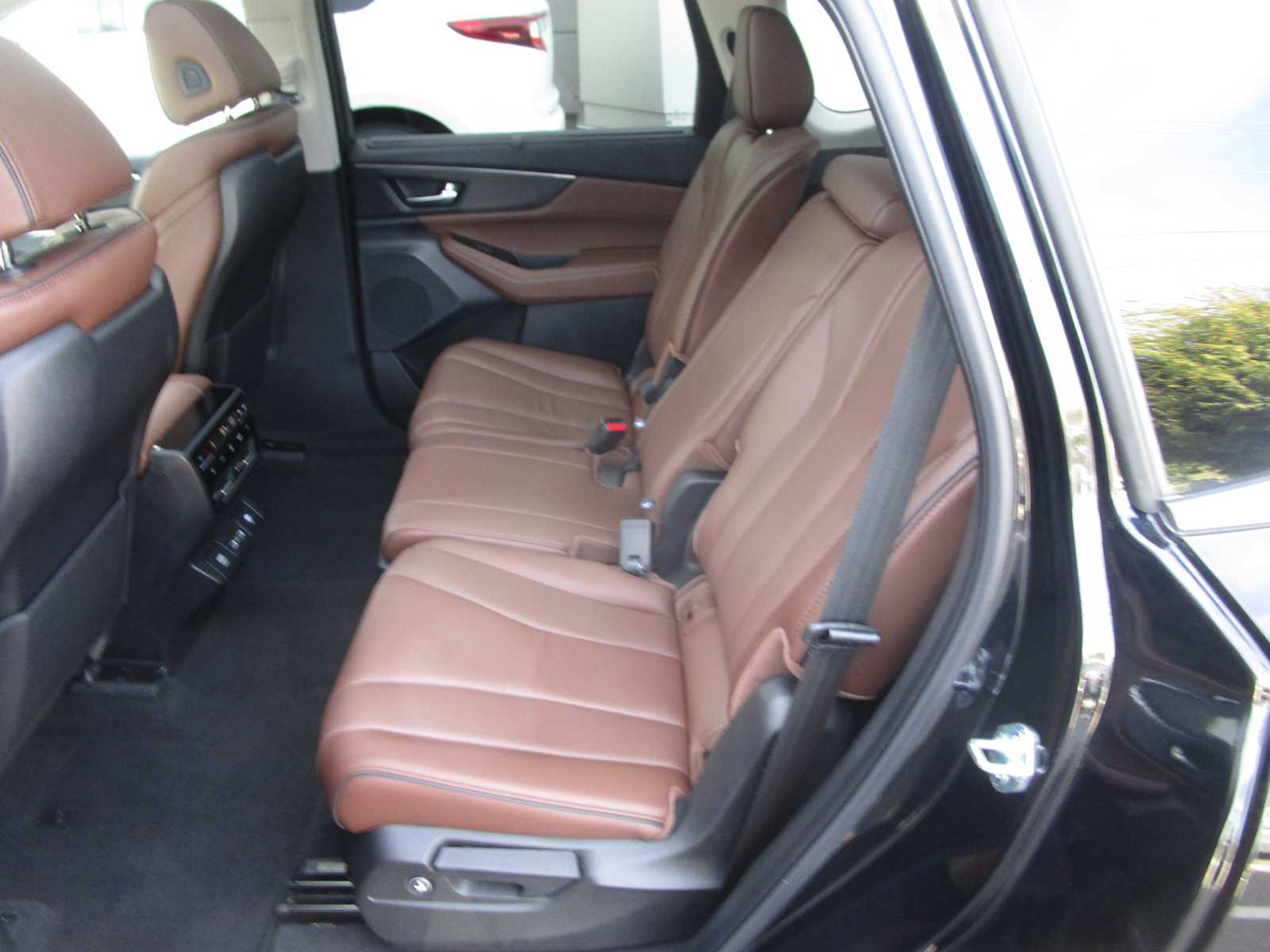 2024 Acura MDX SH-AWD Advance photo 9