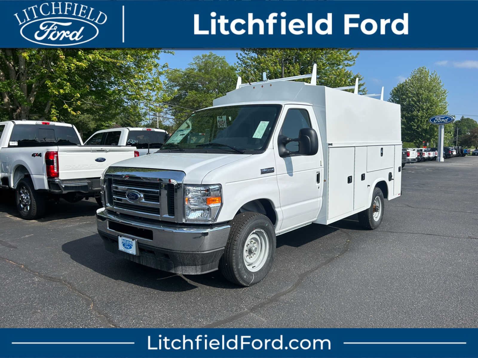 2025 Ford E-Series Cutaway Base