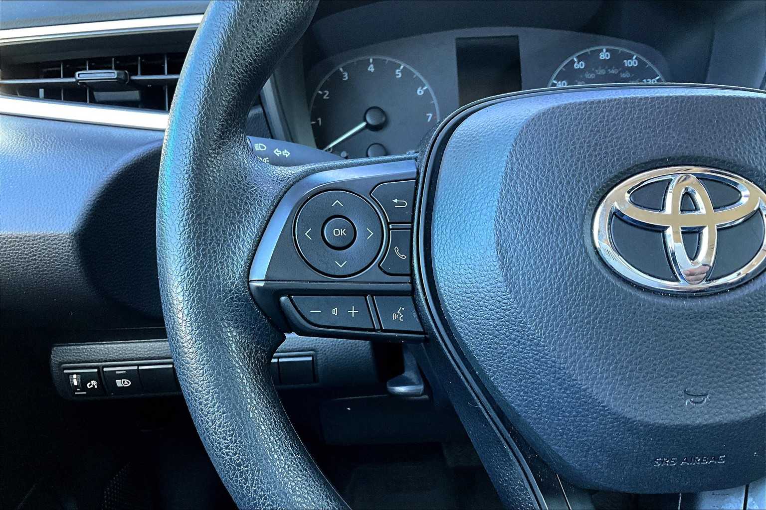 2024 Toyota Corolla LE photo 46