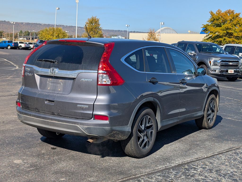 2016 Honda CR-V SE photo 2