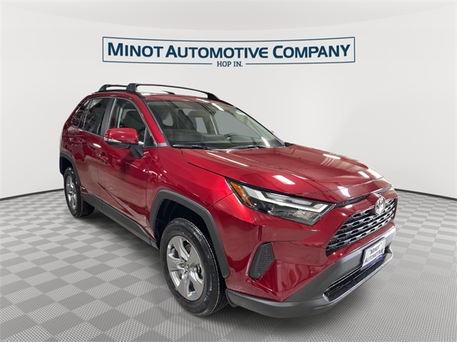 2025 Toyota RAV4 XLE's photo