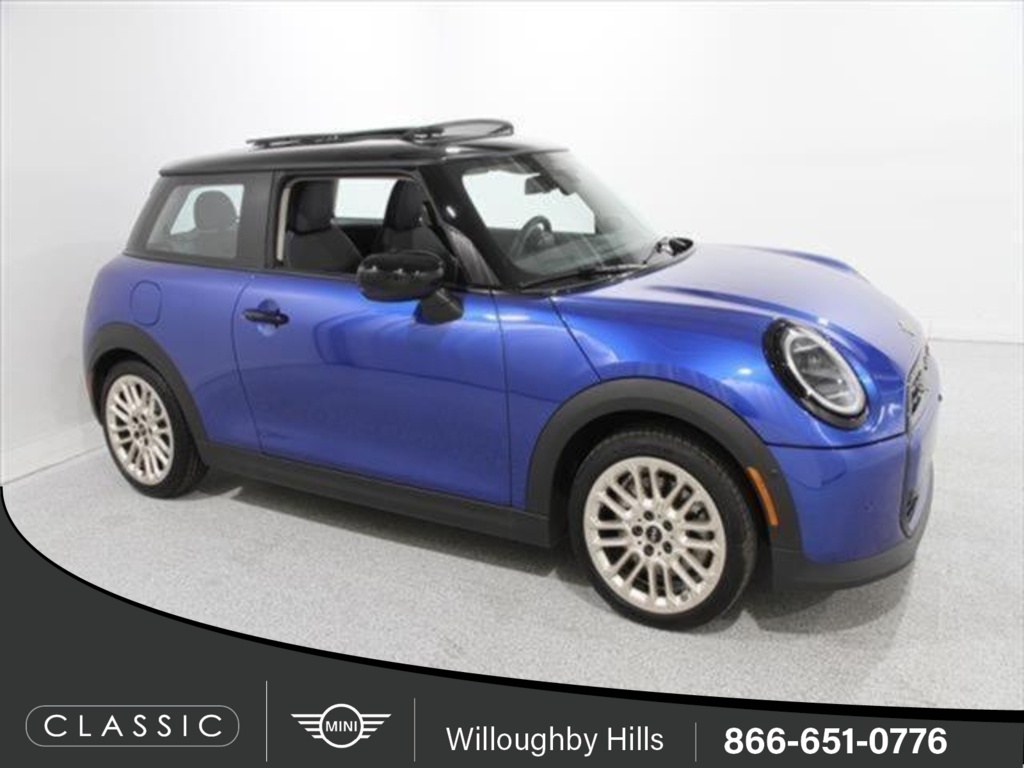 2025 MINI Hardtop 2 Door S's photo