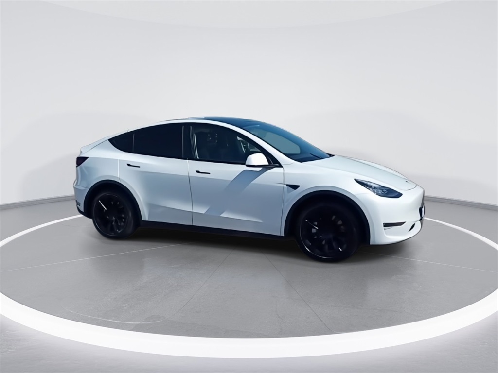 Used 2021 Tesla Model Y Long Range with VIN 5YJYGDEE0MF097475 for sale in San Diego, CA