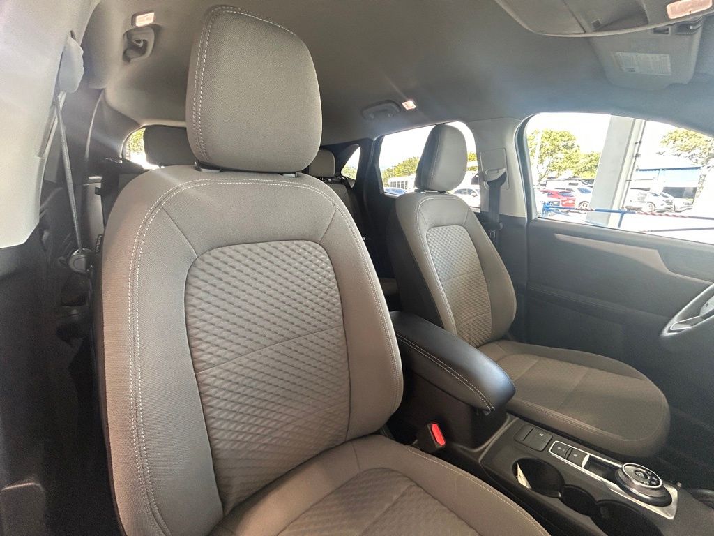 2022 Ford Escape SE Hybrid photo 26