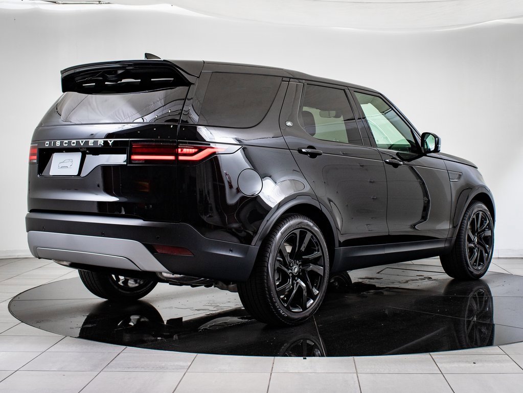2025 Land Rover Discovery S photo 6