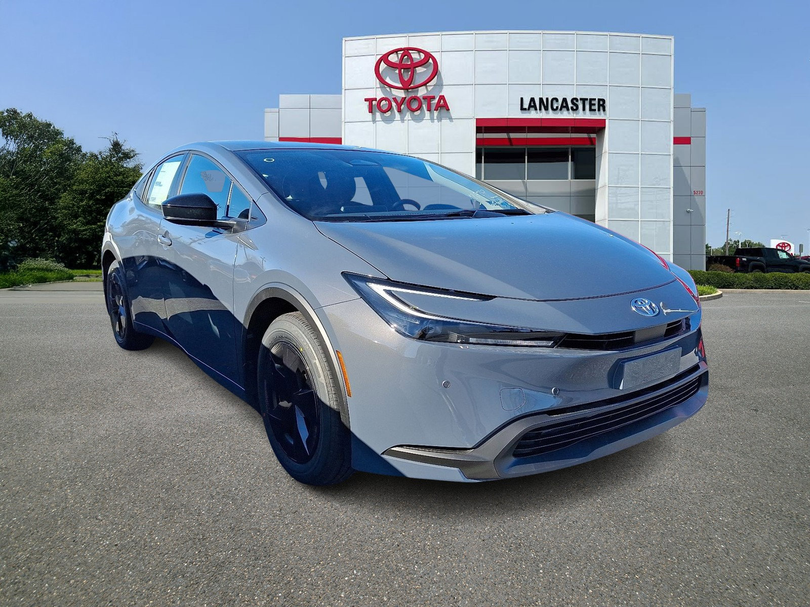 2026 Toyota Prius LE's photo