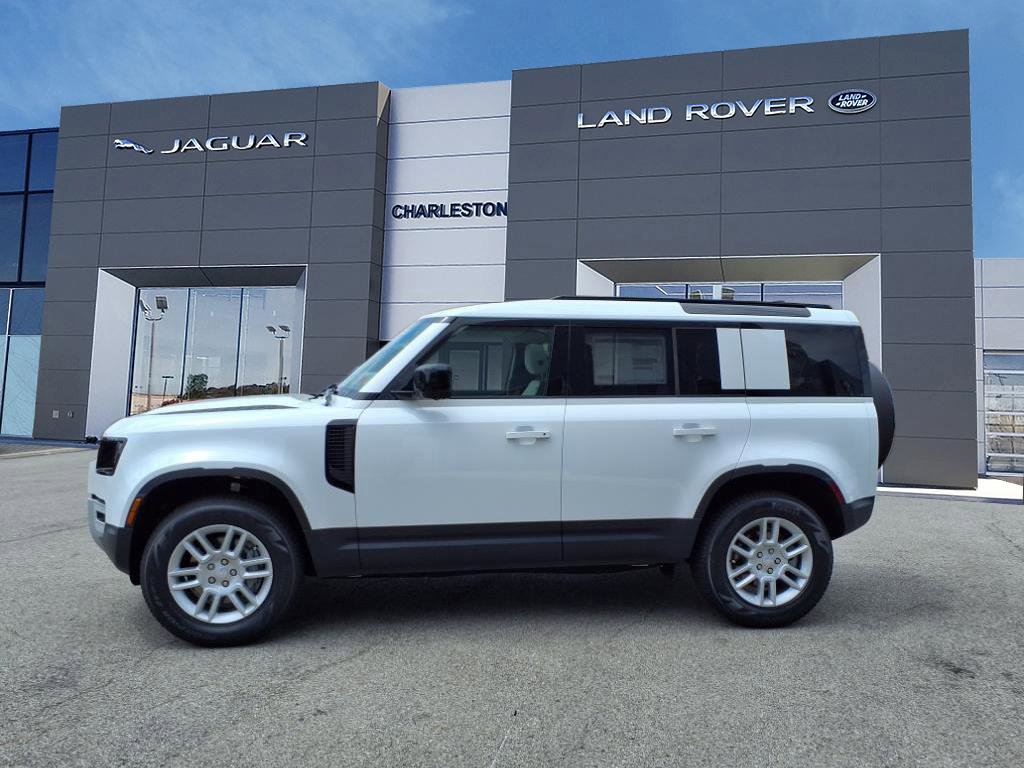 2025 Land Rover Defender 110 S photo 2