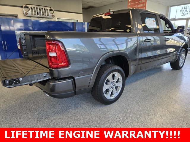 2025 Ram 1500 Big Horn Lone Star photo 3