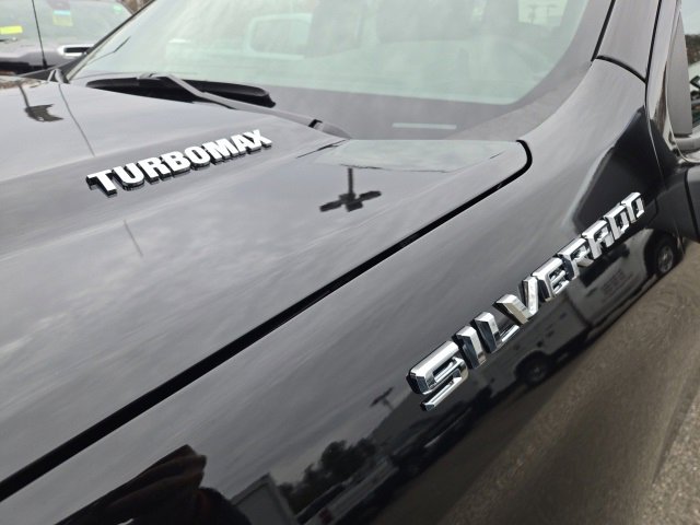 2026 Chevrolet Silverado 1500 photo 2