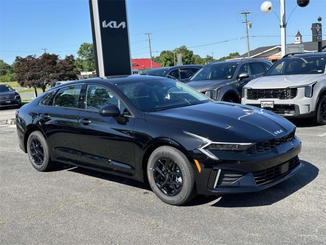 New 2025 Kia K5 LXS 4D Sedan in Fredericksburg #S5273591  Safford Kia 