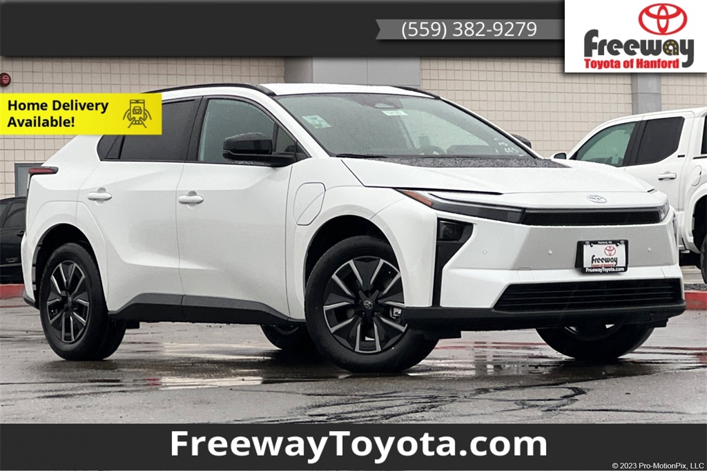 2026 Toyota bZ XLE's photo