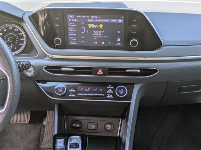 2022 Hyundai Sonata SEL photo 16