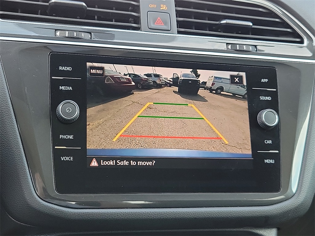 2020 Volkswagen Tiguan SE photo 17