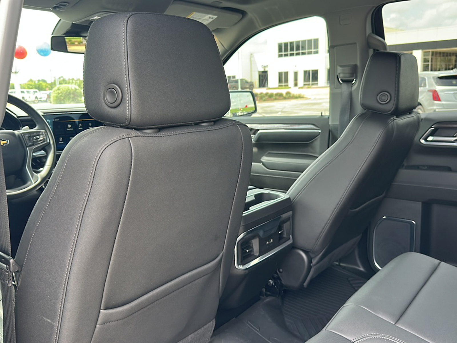 2024 Chevrolet Silverado 1500 LTZ photo 6