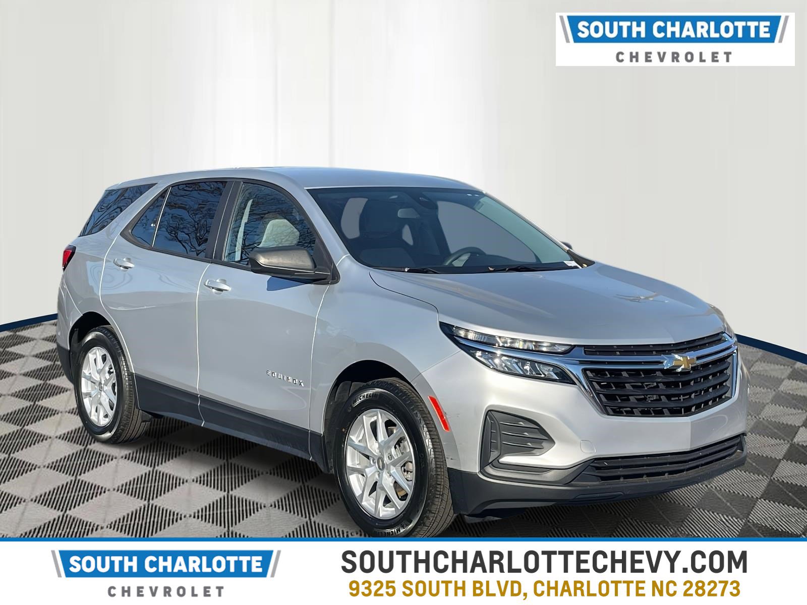 2022 Chevrolet Equinox LS's photo