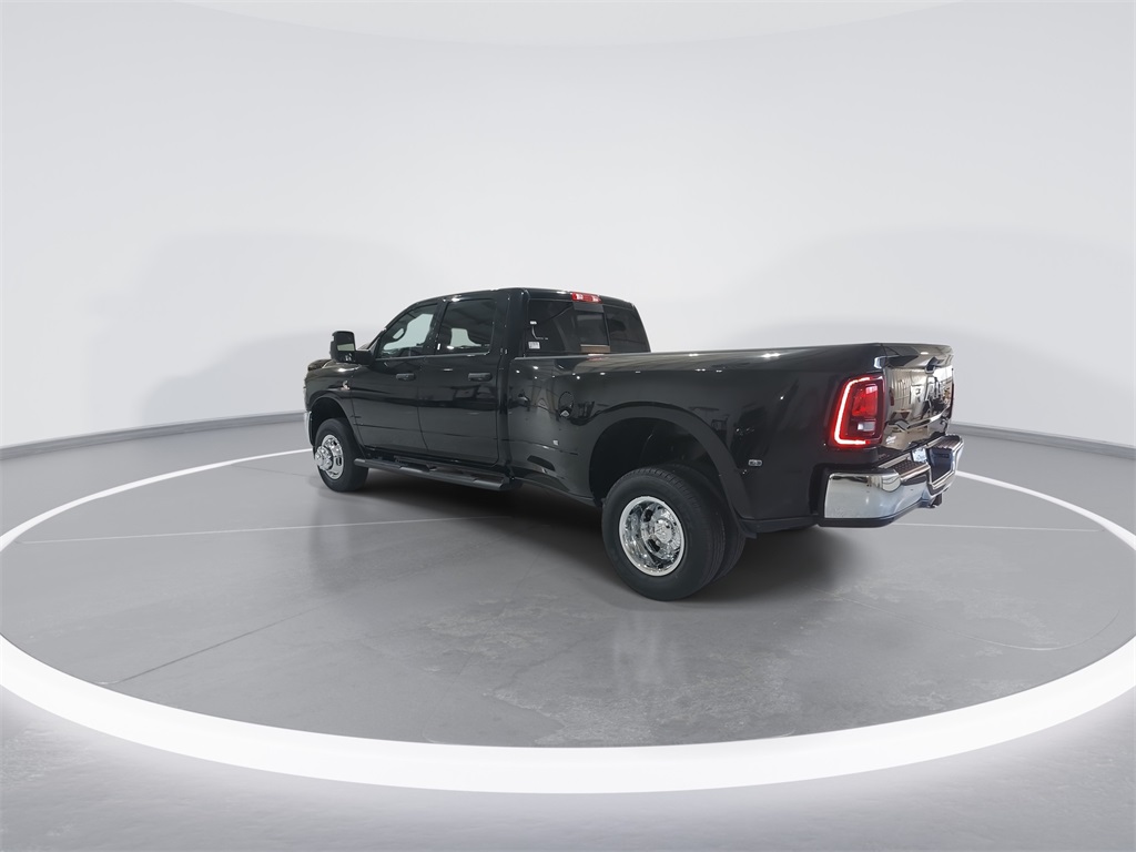 2026 Ram 3500 Tradesman photo 3