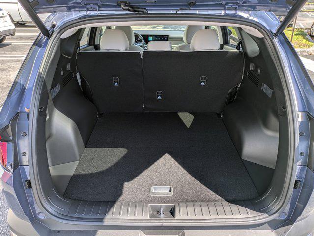 2026 Hyundai Tucson SEL photo 12